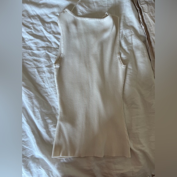 Zara - Ribbed Top - Picture 3 of 3